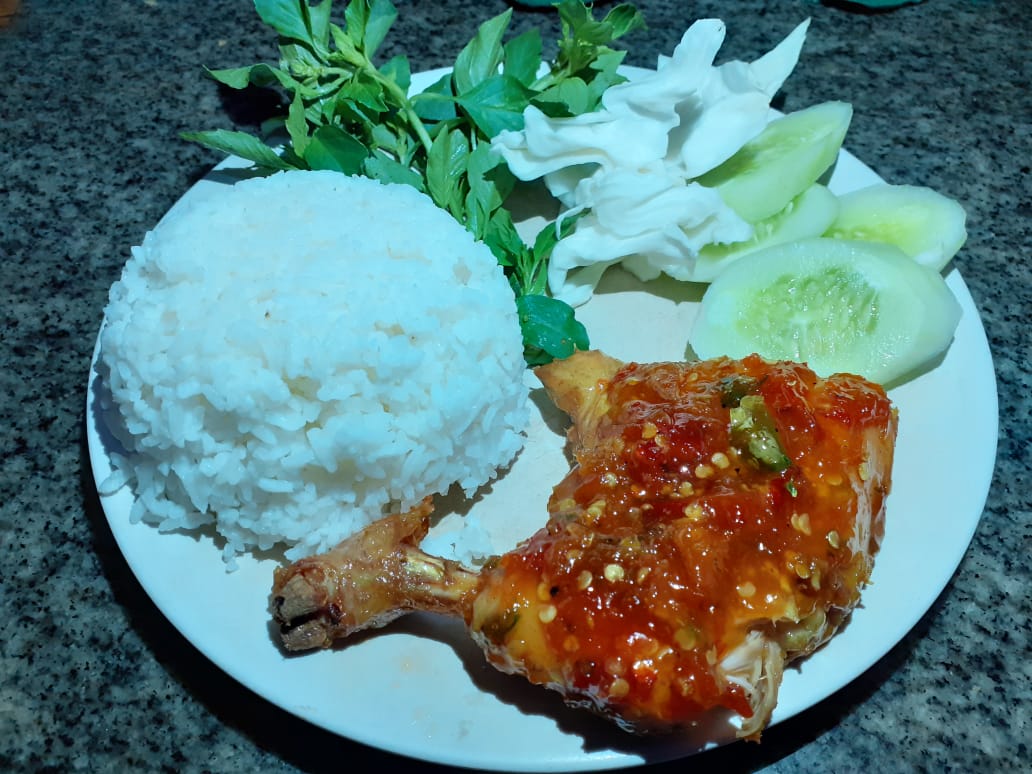 AYAM PENYET JUMBO + NASI