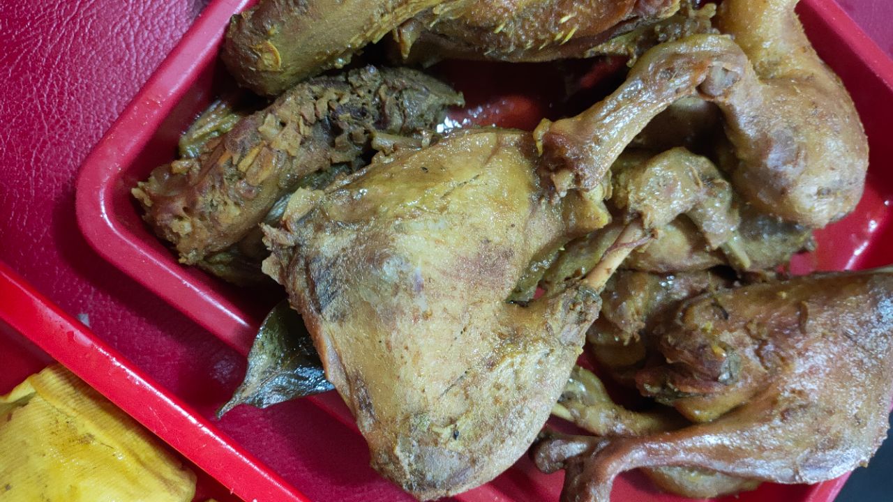 BEBEK GORENG + NASI