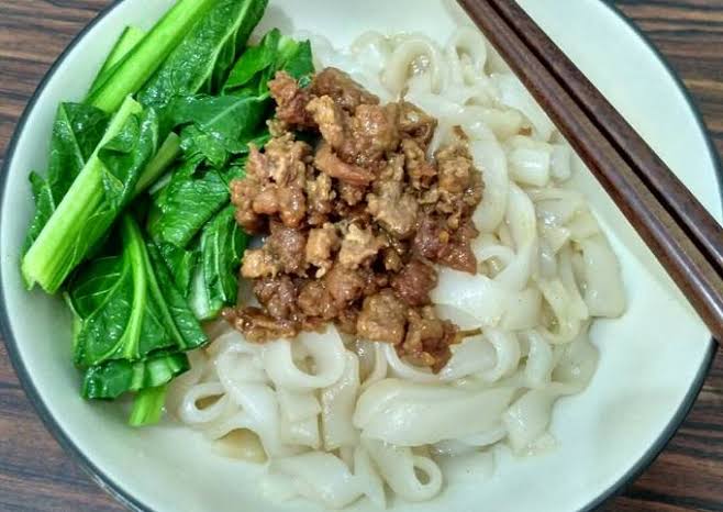 Kwetiaw Ayam