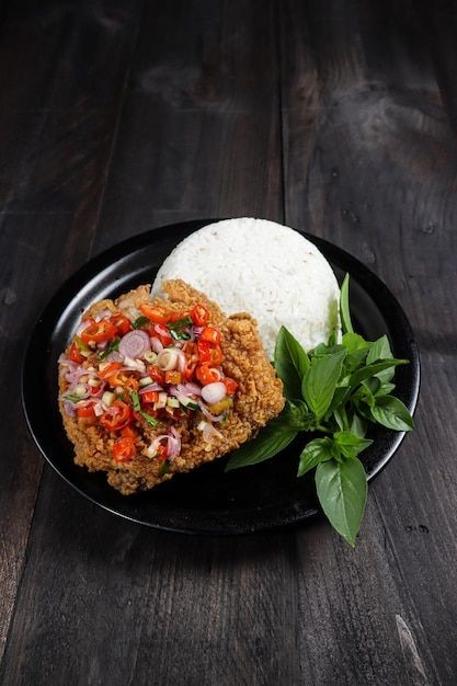 Ayam geprek