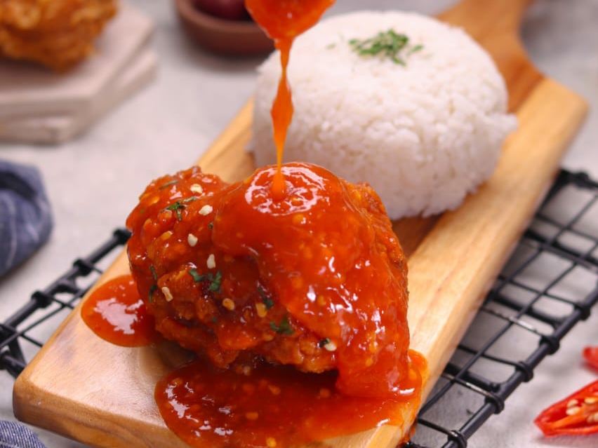 Nasi +  Ayam Hot Lava